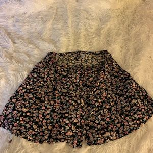 H&M | Sweet Floral Skirt